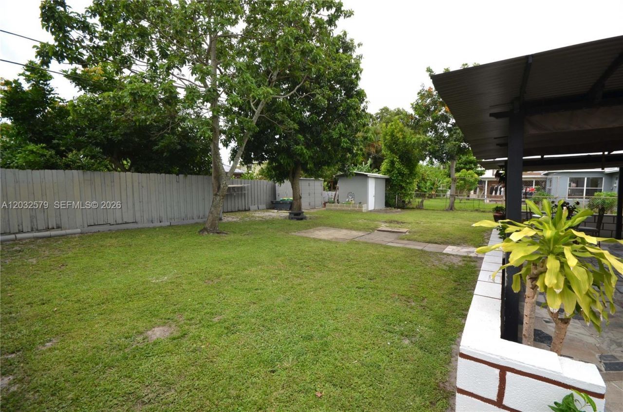 7470 Polk St , Hollywood, FL 33024 Photo
