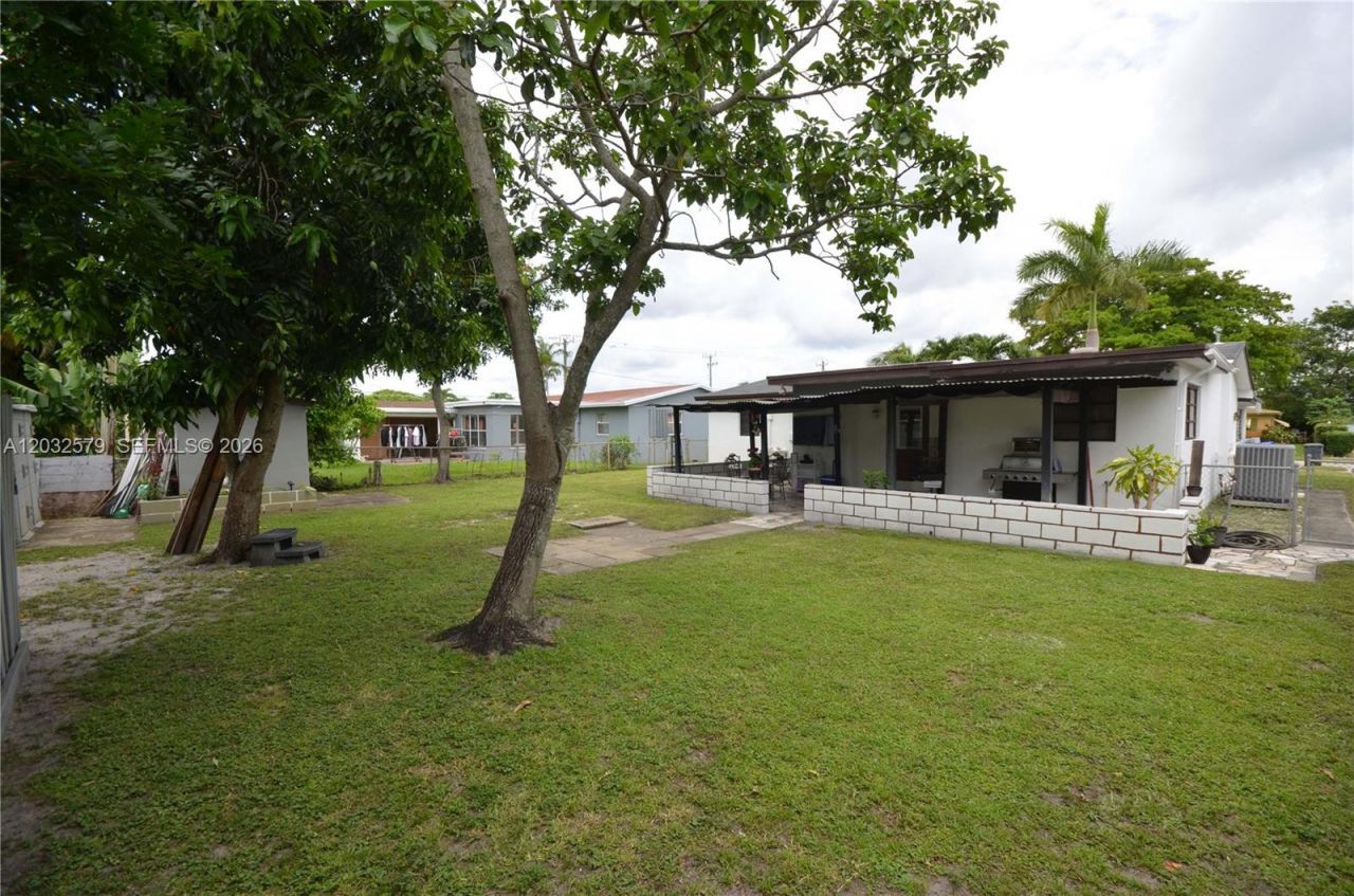 7470 Polk St , Hollywood, FL 33024 Photo