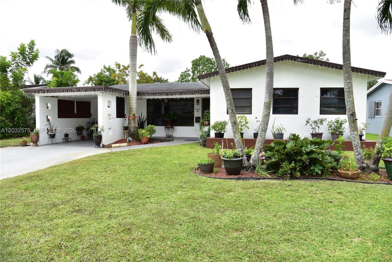 7470 Polk St , Hollywood, FL 33024 Photo