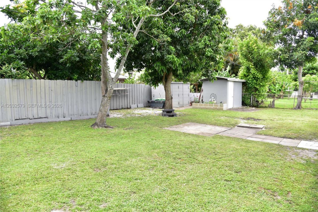 7470 Polk St , Hollywood, FL 33024 Photo