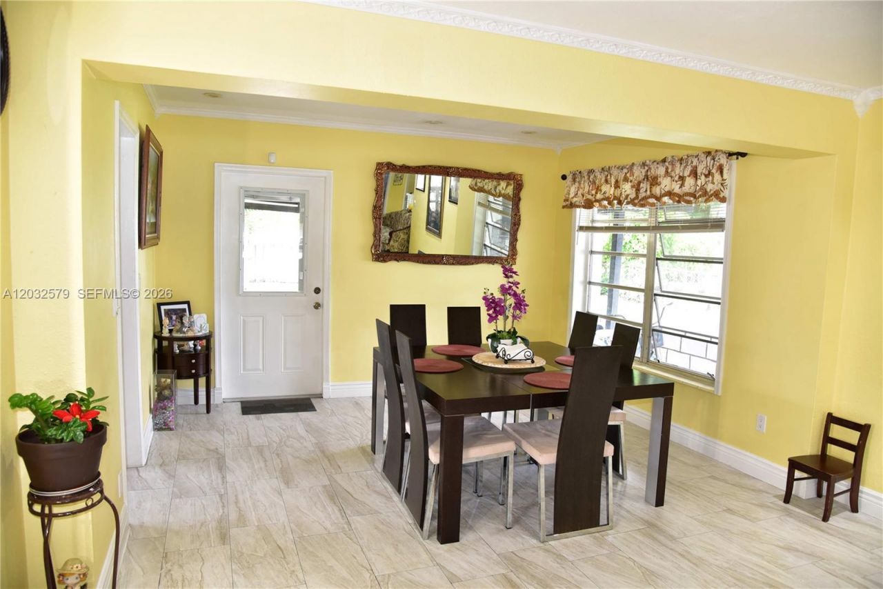 7470 Polk St , Hollywood, FL 33024 Photo