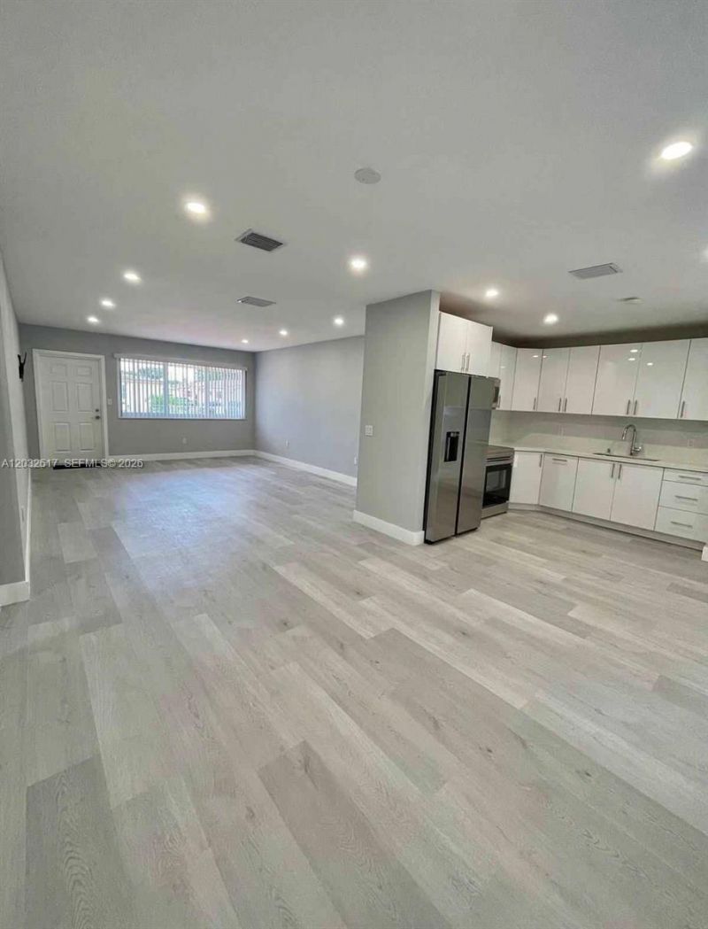 950 NW 36th Ave , Miami, FL 33125 Photo