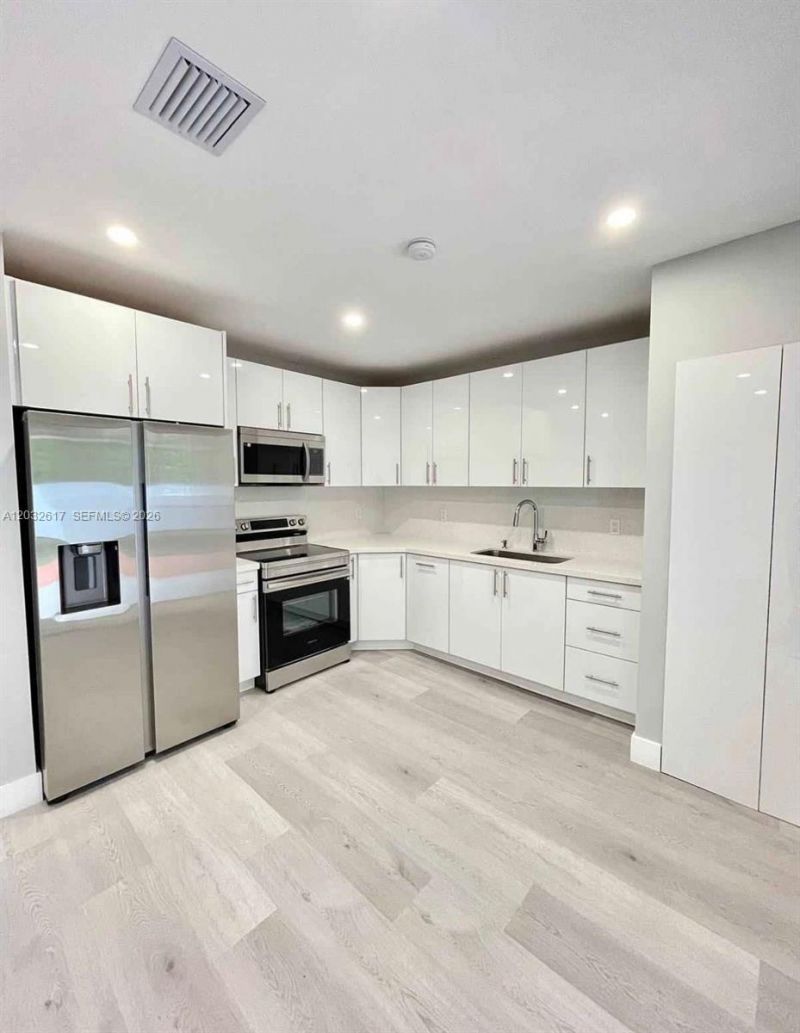950 NW 36th Ave , Miami, FL 33125 Photo