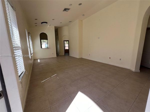 2240 Portofino Ave, Homestead, FL 33033