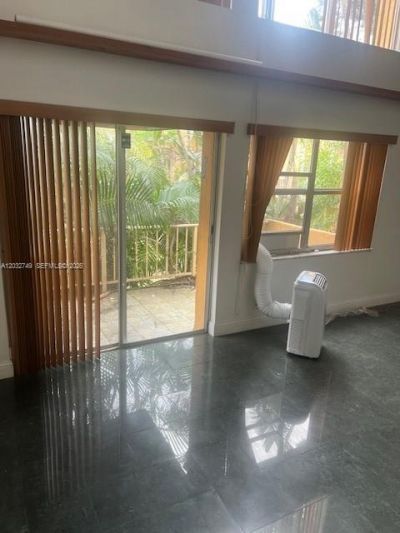 17911 NW 68th Ave , Unit P208, Hialeah, FL 33015 Photo