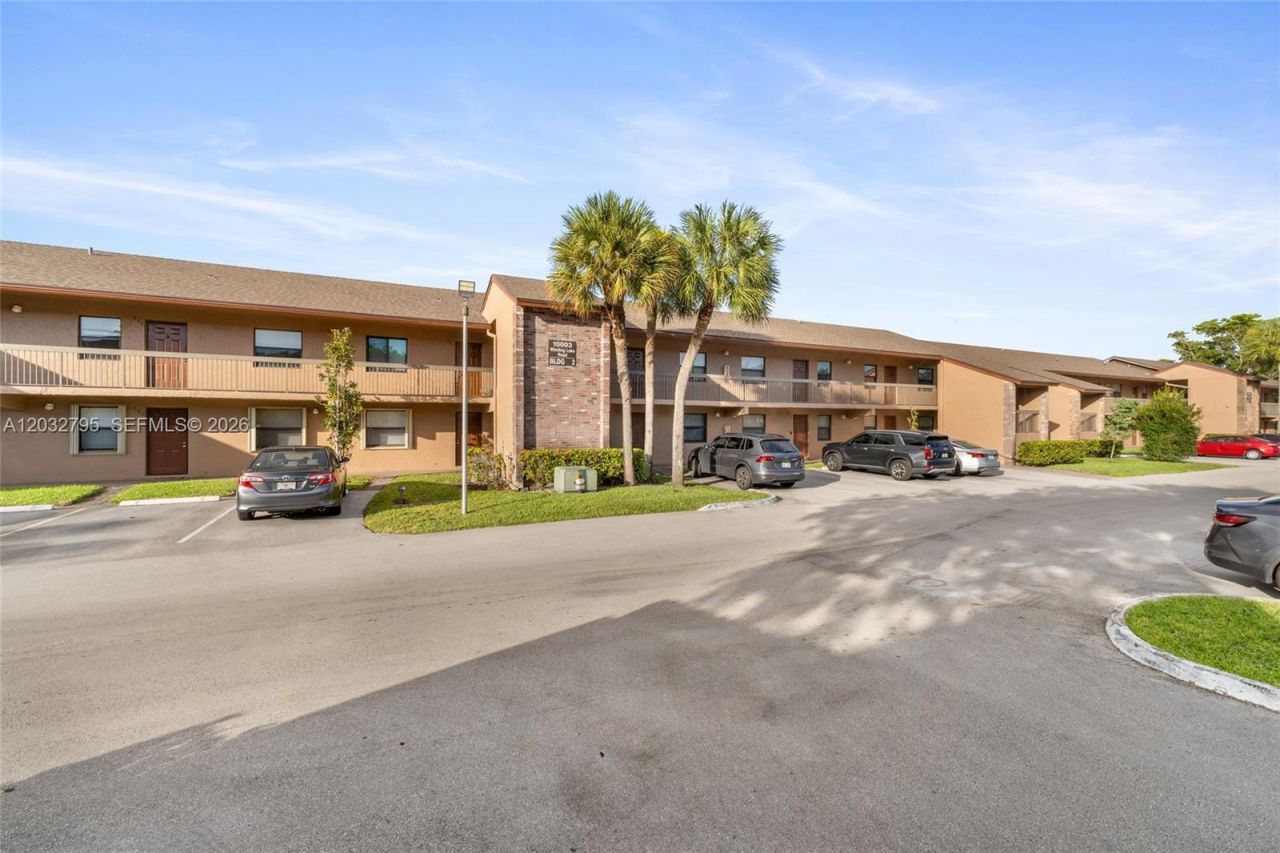 10003 Winding Lake Rd, Unit 203, Sunrise, FL 33351 Photo