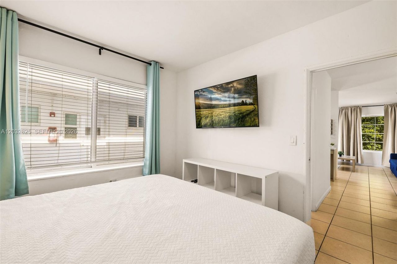 7340 Harding Ave , Unit 8, Miami Beach, FL 33141 Photo