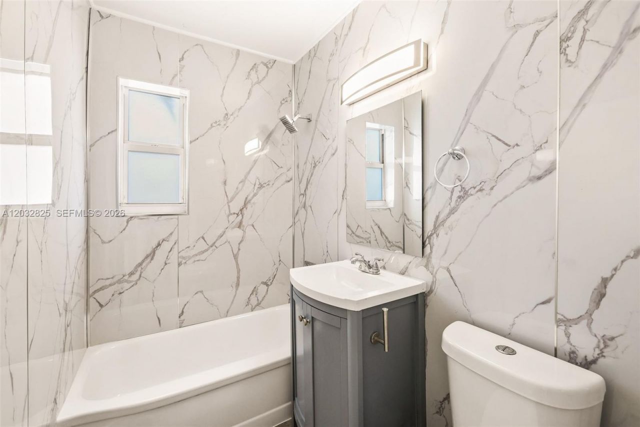 7340 Harding Ave , Unit 8, Miami Beach, FL 33141 Photo