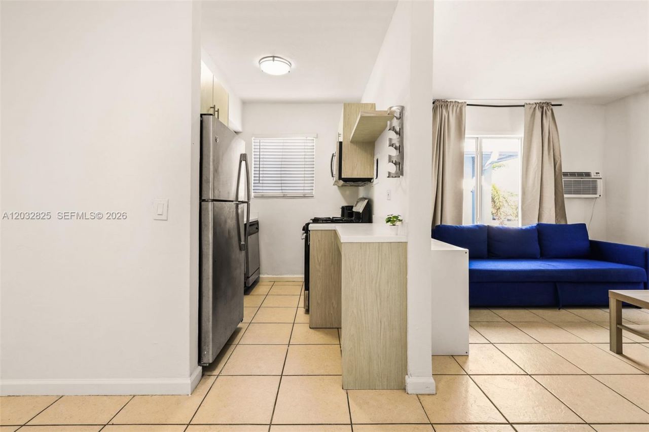 7340 Harding Ave , Unit 8, Miami Beach, FL 33141 Photo