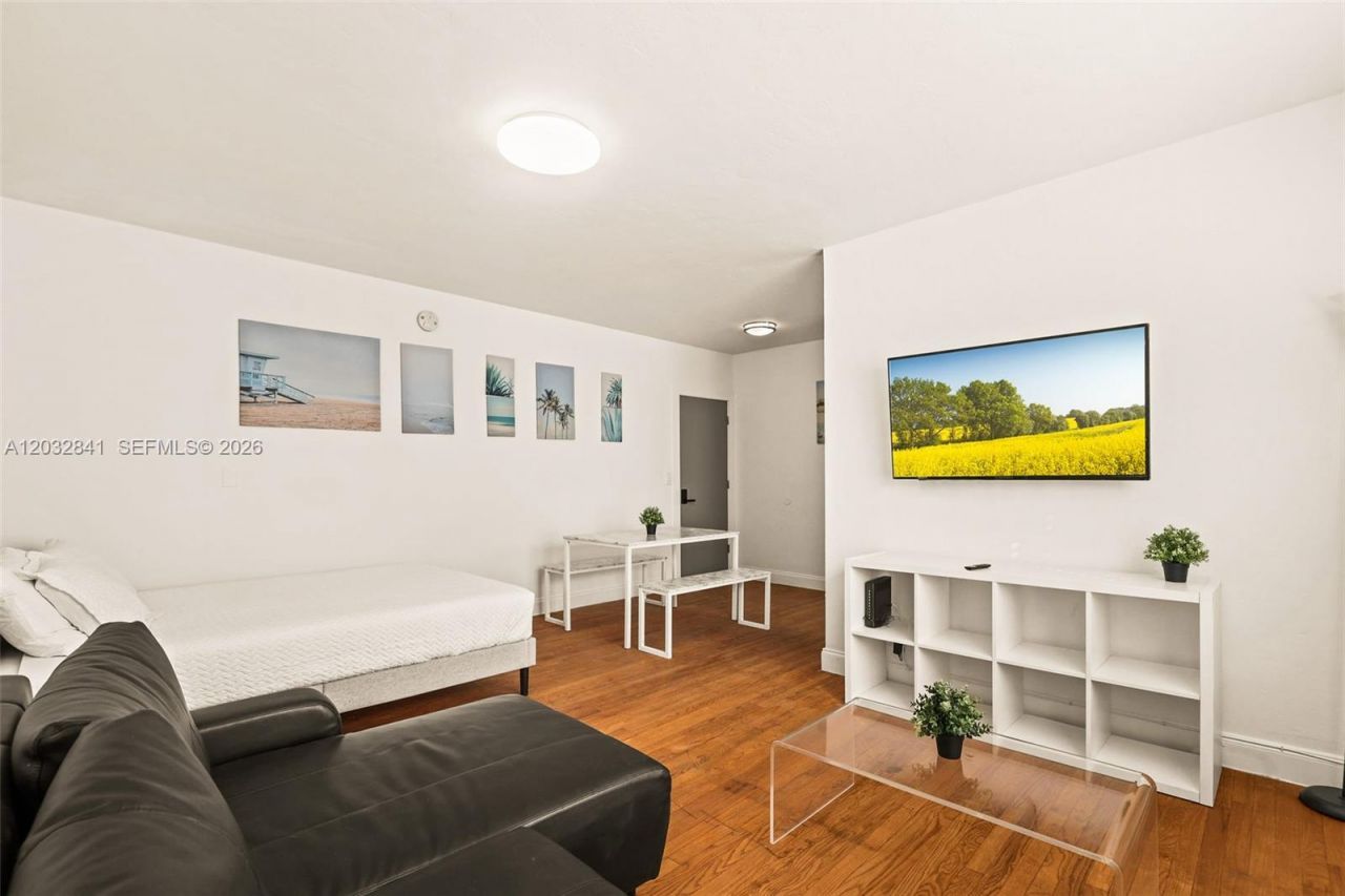 7340 Harding Ave , Unit 15, Miami Beach, FL 33141 Photo