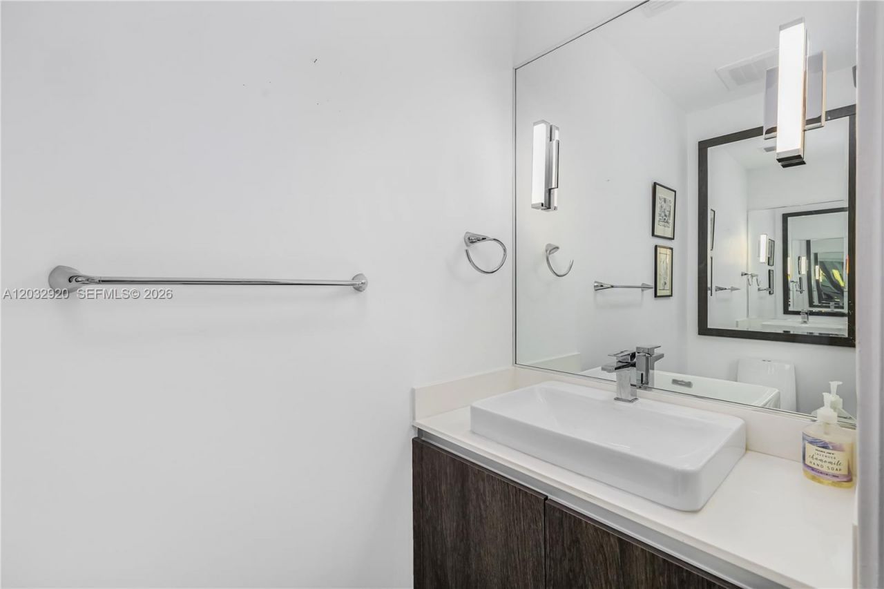455 NE 39th St , Unit 109, Miami, FL 33137 Photo