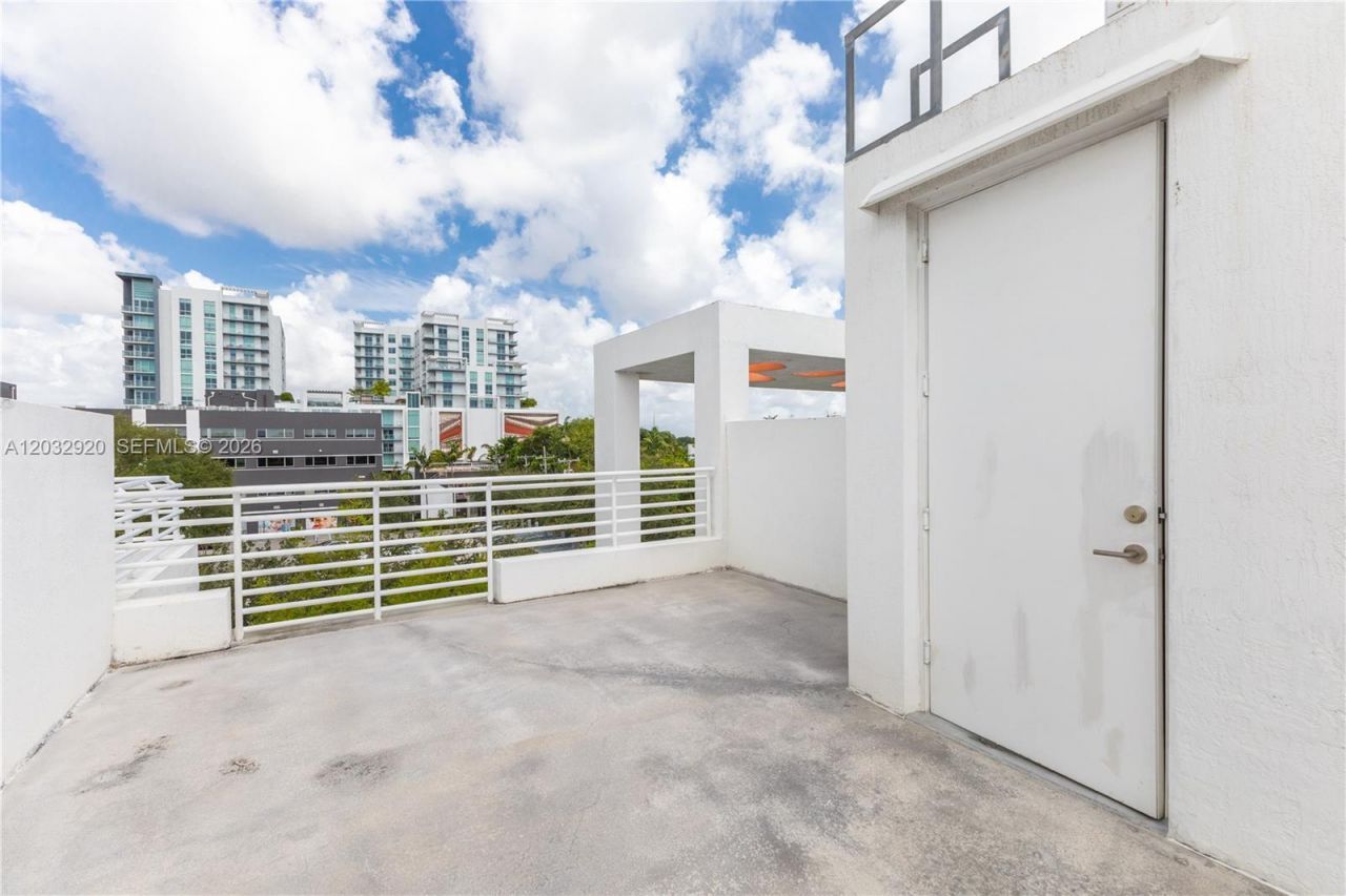 455 NE 39th St , Unit 109, Miami, FL 33137 Photo