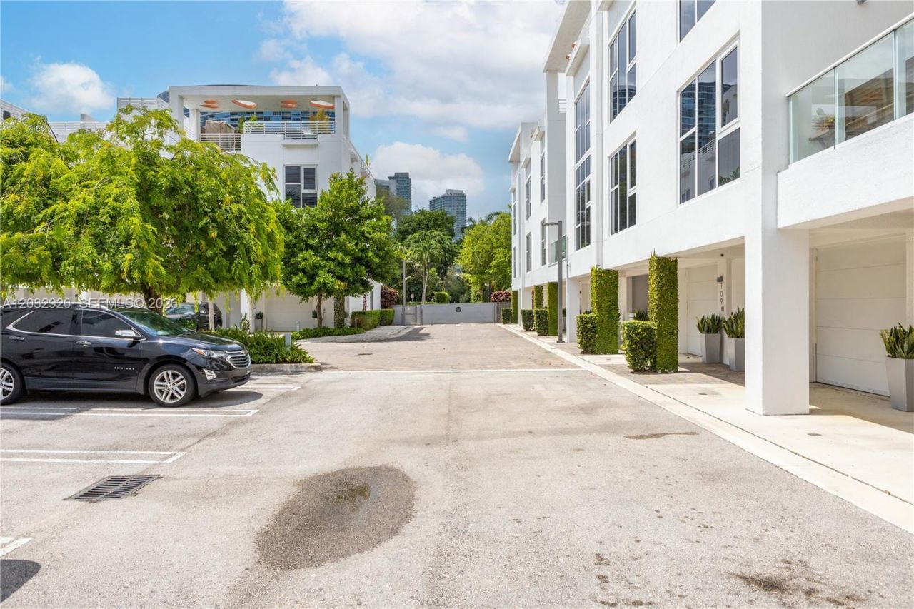 455 NE 39th St , Unit 109, Miami, FL 33137 Photo