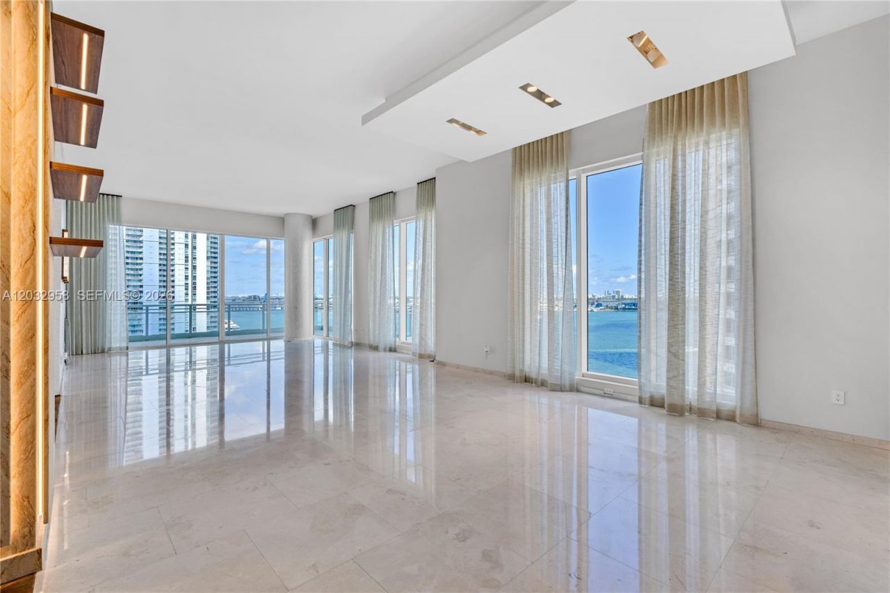 900 Brickell Key Blvd , Unit 1002, Miami, FL 33131 Photo