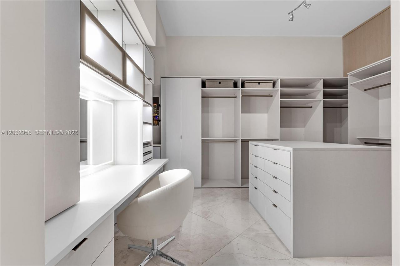 900 Brickell Key Blvd , Unit 1002, Miami, FL 33131 Photo