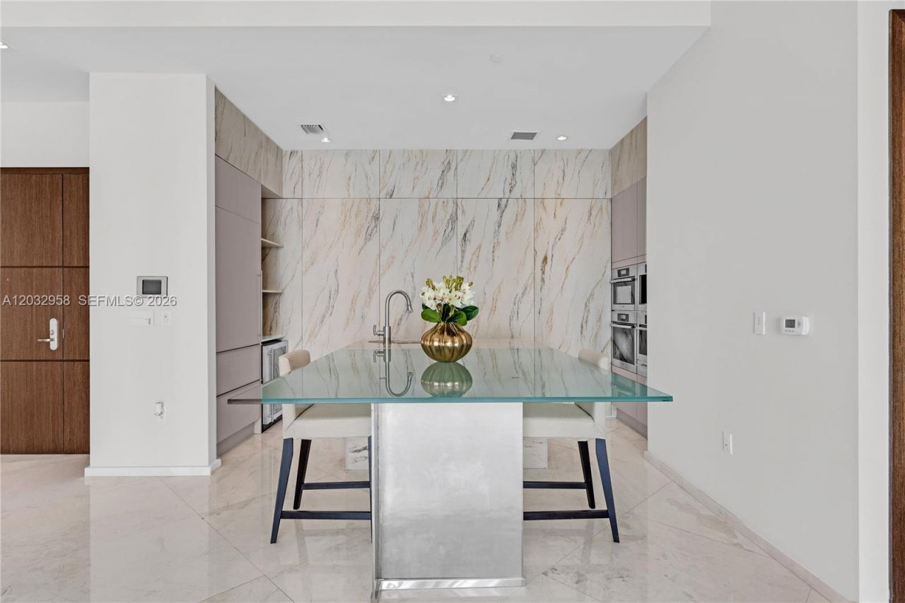 900 Brickell Key Blvd , Unit 1002, Miami, FL 33131 Photo