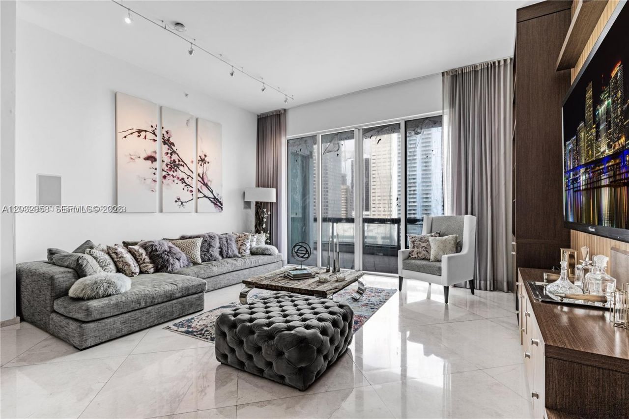 900 Brickell Key Blvd , Unit 1002, Miami, FL 33131 Photo
