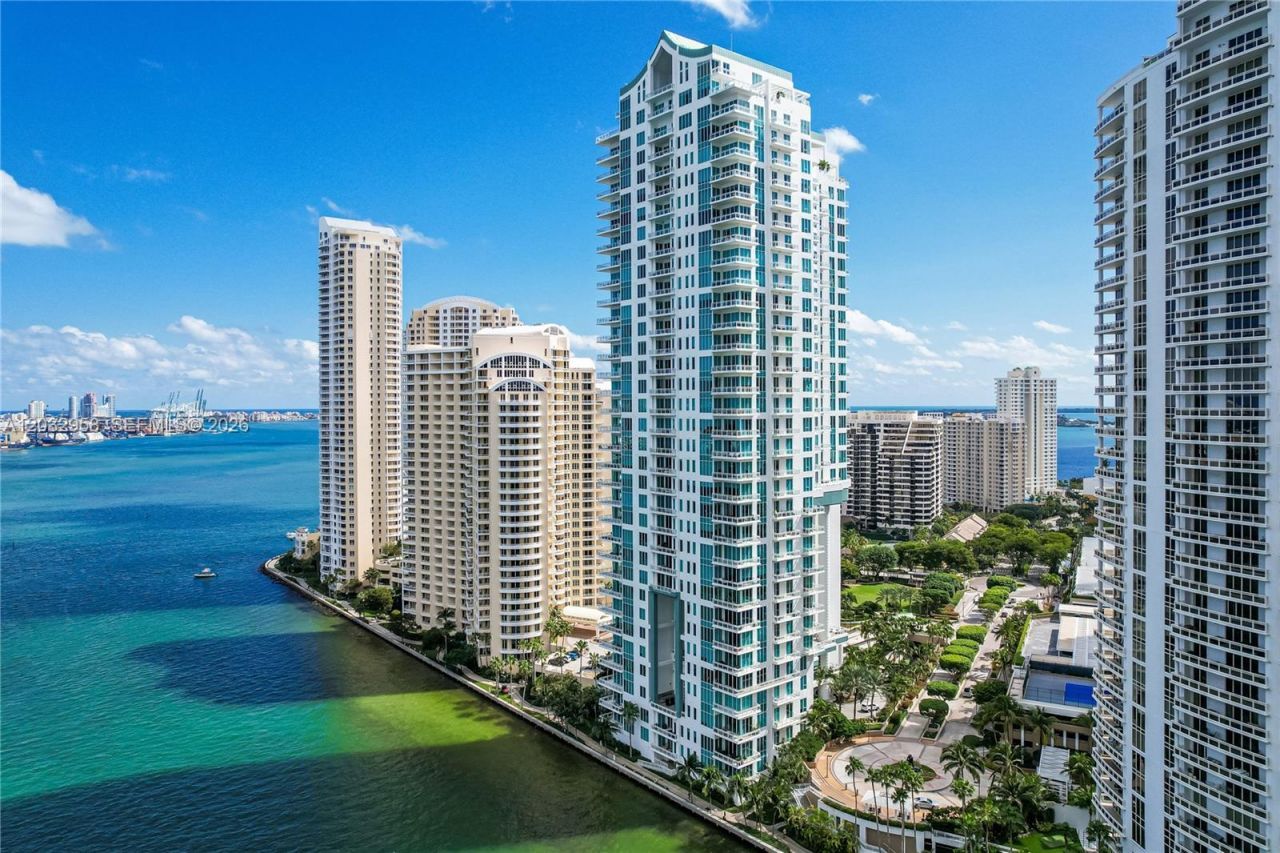 900 Brickell Key Blvd , Unit 1002, Miami, FL 33131 Photo