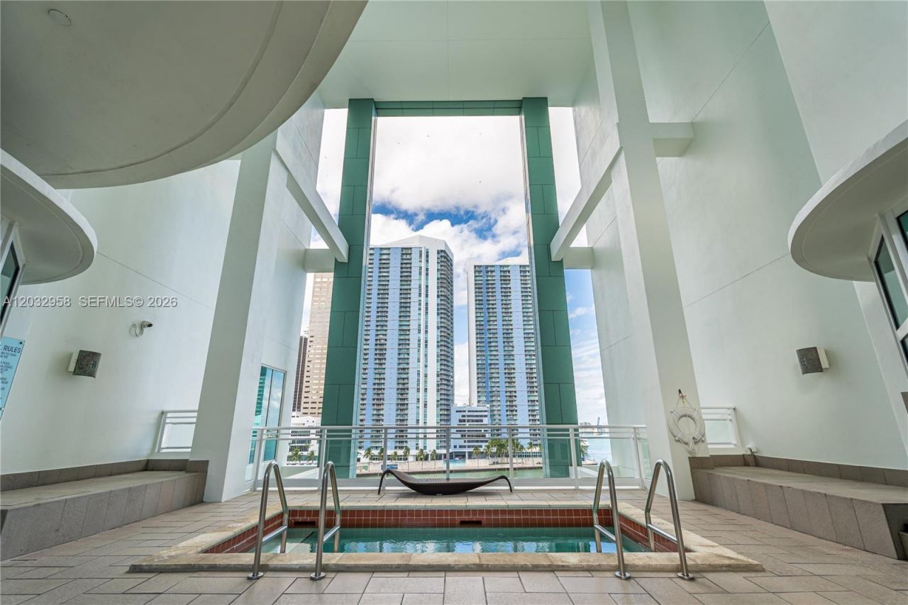 900 Brickell Key Blvd , Unit 1002, Miami, FL 33131 Photo