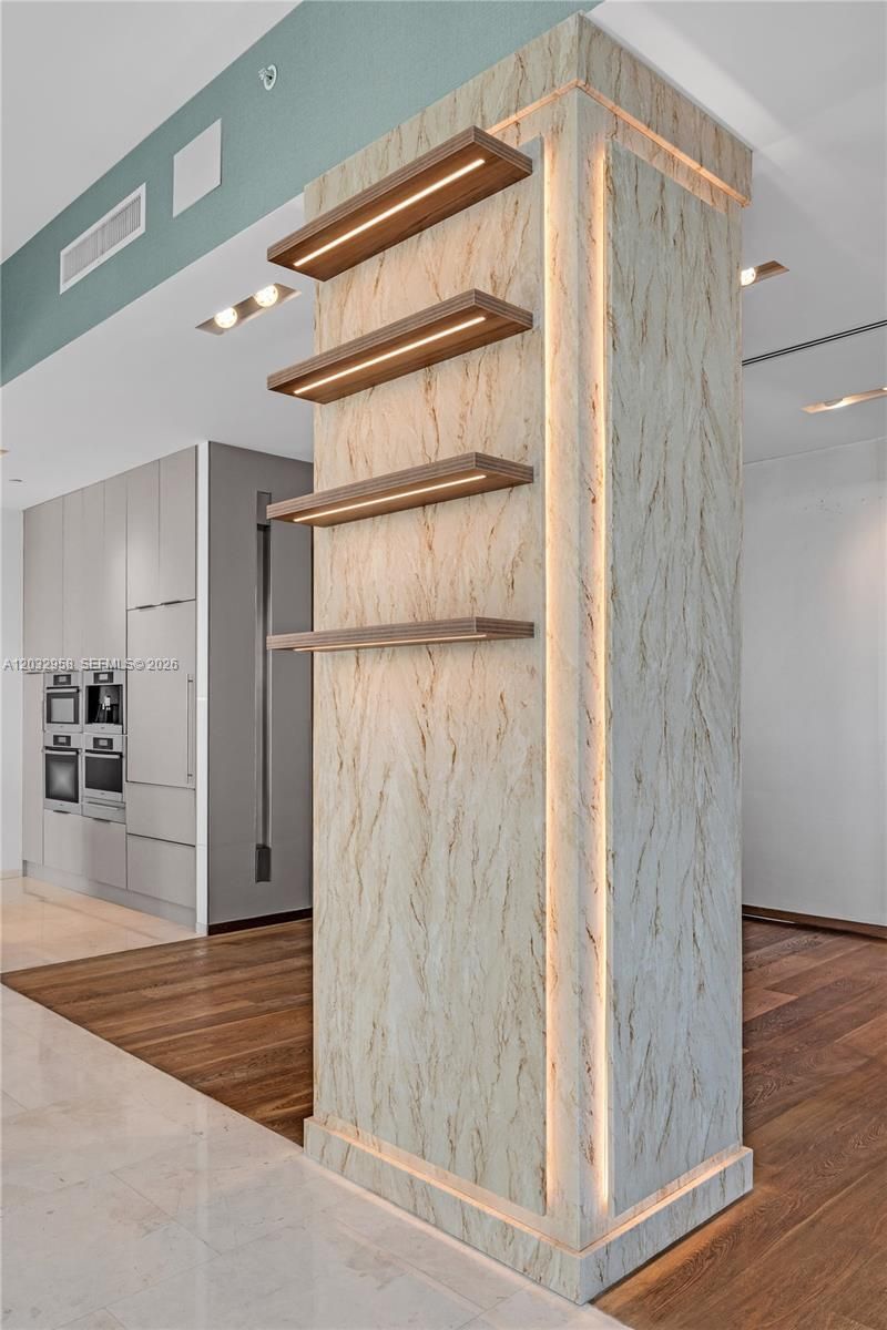 900 Brickell Key Blvd , Unit 1002, Miami, FL 33131 Photo