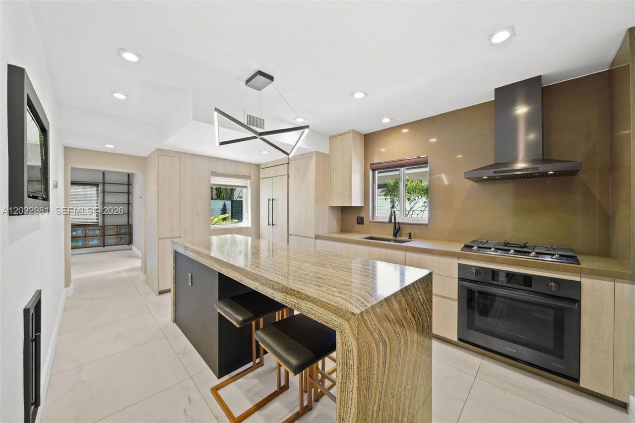 4416 Alton Rd , Miami Beach, FL 33140 Photo