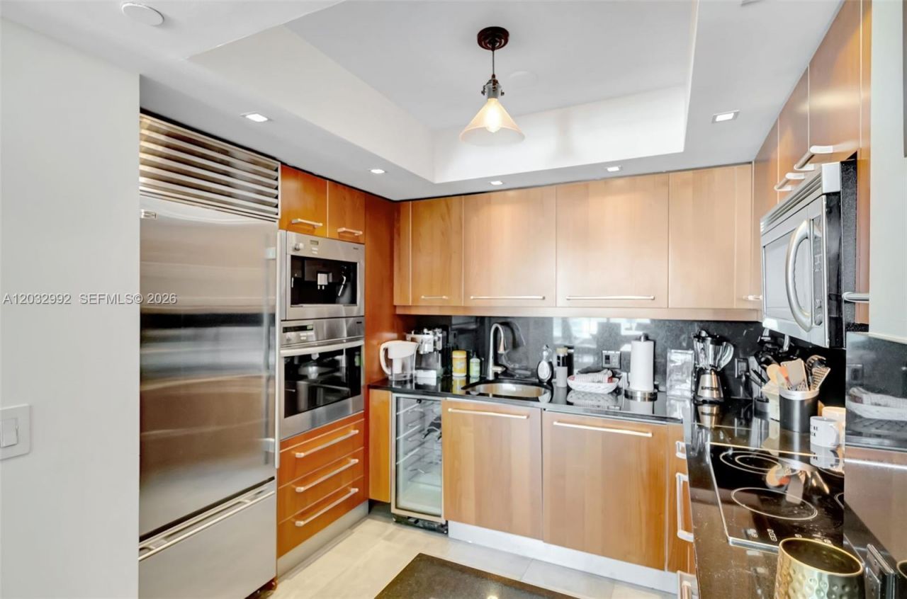 1331 Brickell Bay Dr , Unit 1504, Miami, FL 33131 Photo