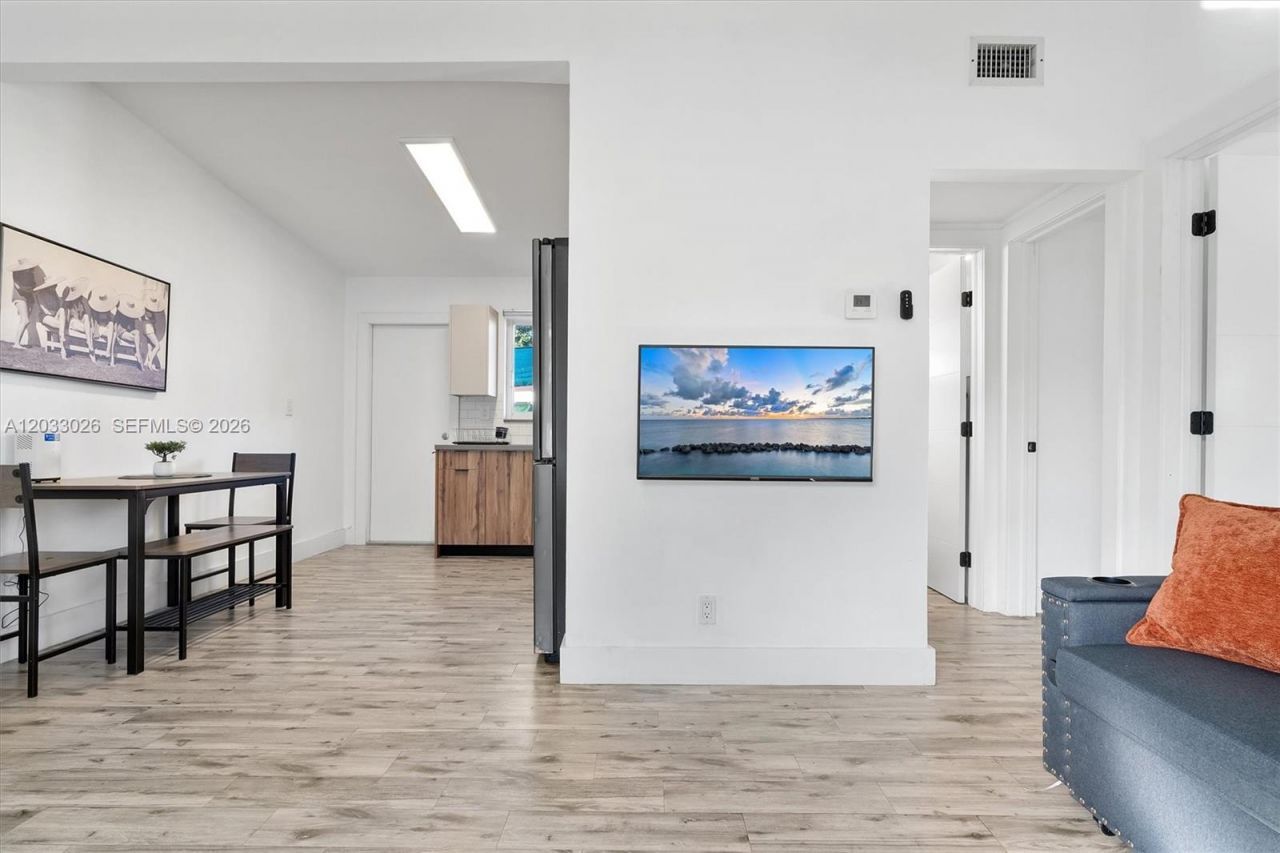 4284 NW 1st Ave , Unit 4284, Miami, FL 33127 Photo