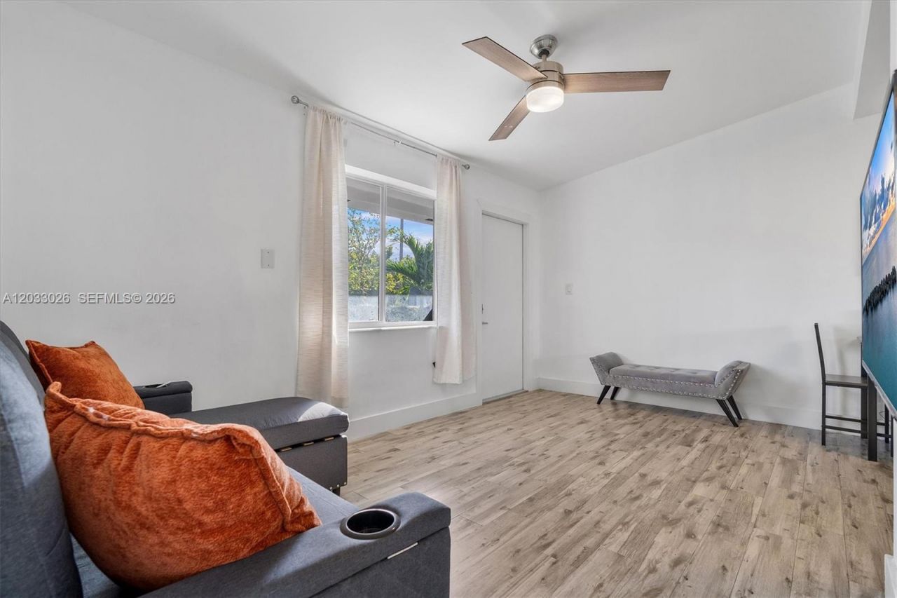 4284 NW 1st Ave , Unit 4284, Miami, FL 33127 Photo