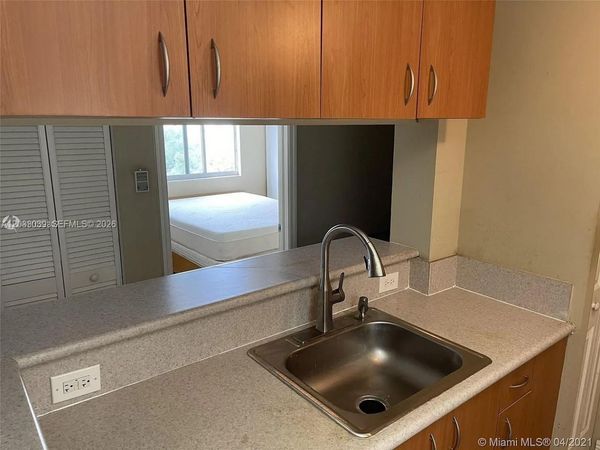 816 NW 11th St , Unit 704, Miami, FL 33136