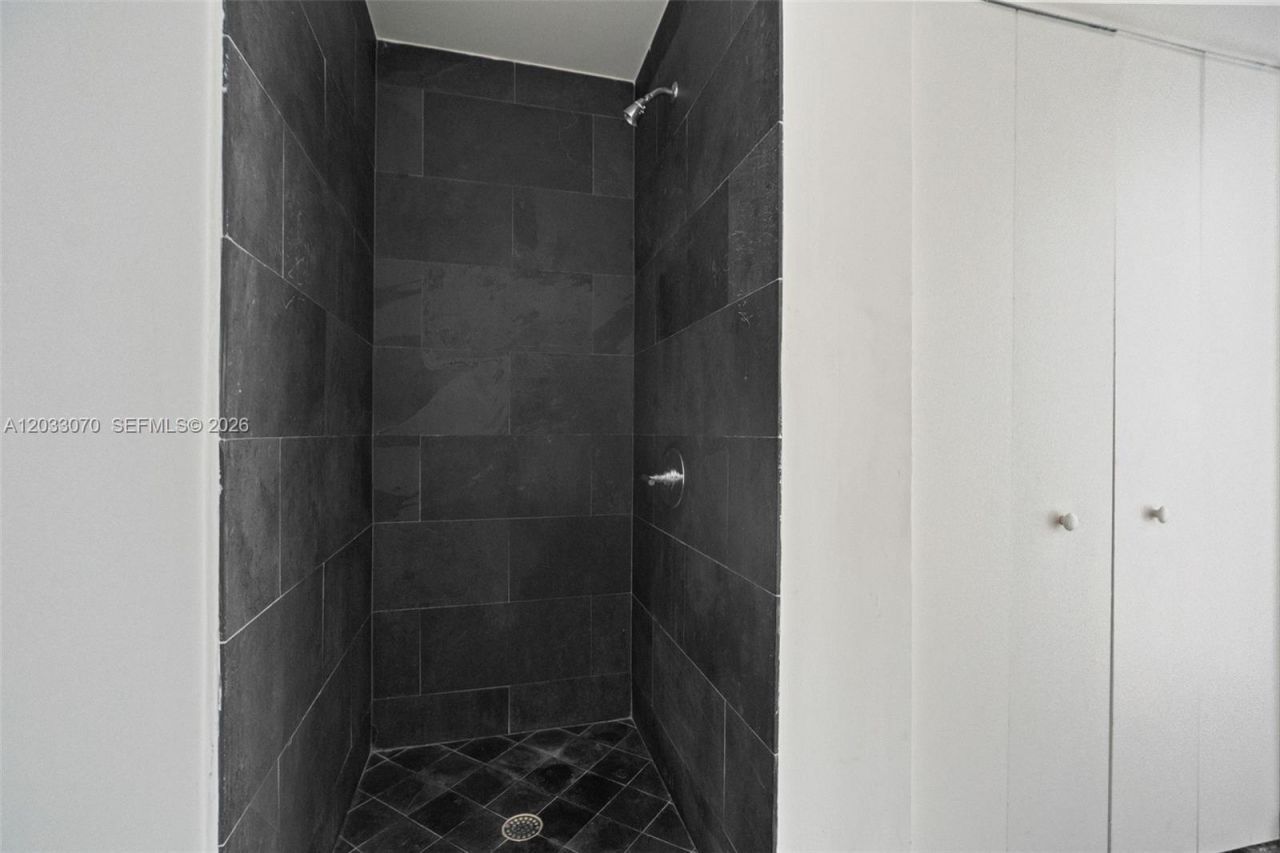 900 Biscayne Blvd , Unit 2304, Miami, FL 33132 Photo