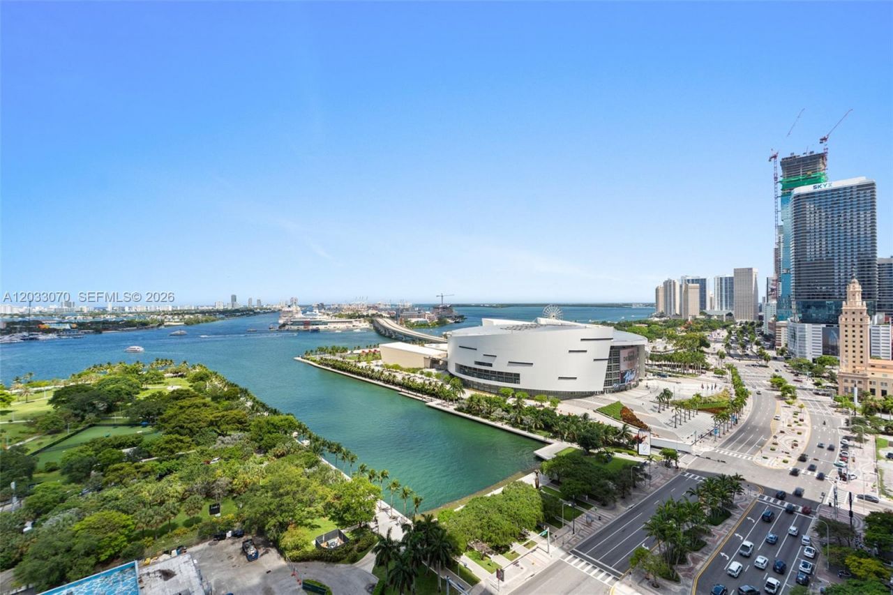 900 Biscayne Blvd , Unit 2304, Miami, FL 33132 Photo