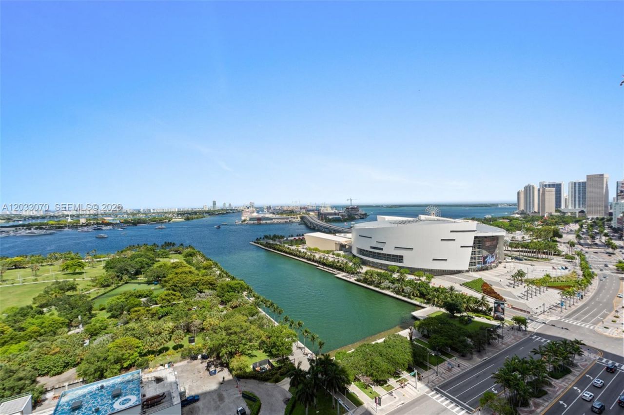 900 Biscayne Blvd , Unit 2304, Miami, FL 33132 Photo