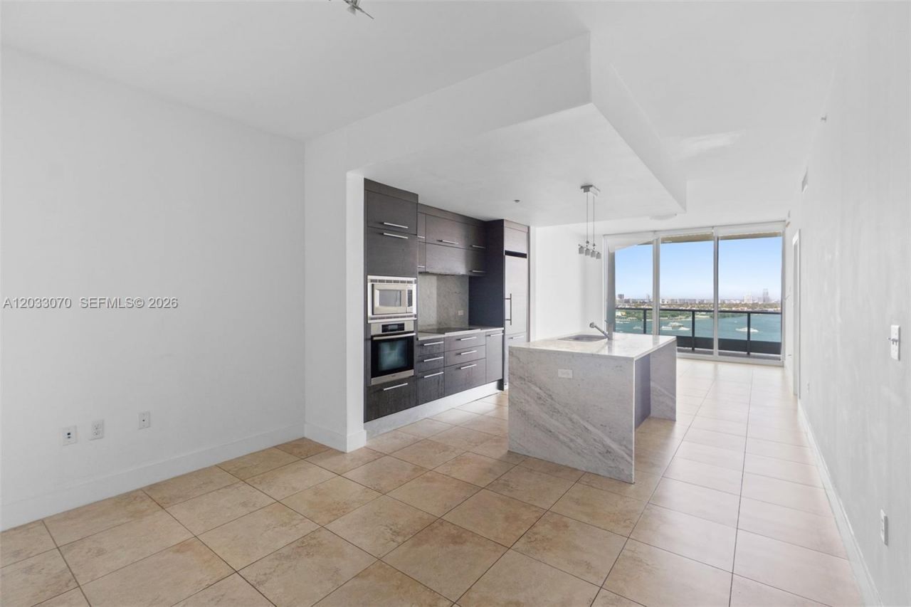 900 Biscayne Blvd , Unit 2304, Miami, FL 33132 Photo