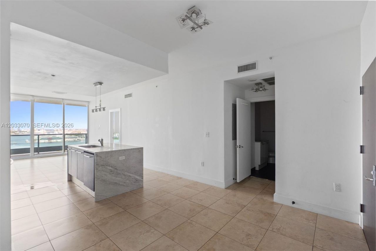900 Biscayne Blvd , Unit 2304, Miami, FL 33132 Photo