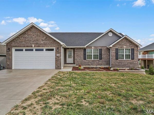 2798 Moon Crest Court, Washington, MO 63090