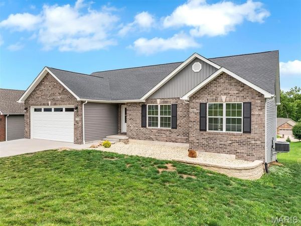 2798 Moon Crest Court, Washington, MO 63090