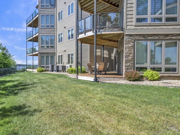 425 240th Avenue , Unit 105, Arnolds Park, IA 51331