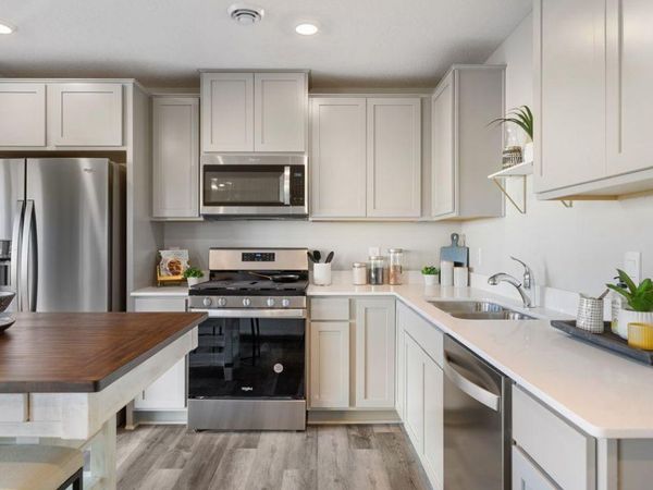 12722 Ashbury Drive , Rogers, MN 55374
