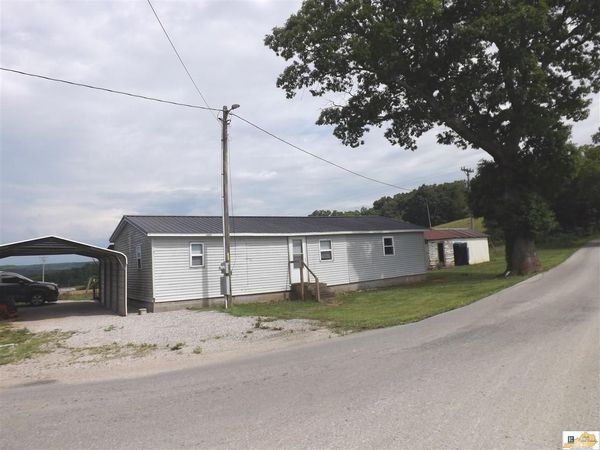 2825 Flint Ridge Road , Horse Cave, KY 42749