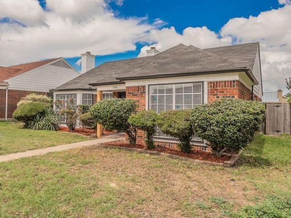 1548 High Pointe Lane , Cedar Hill, TX 75104