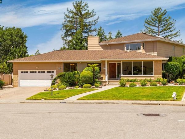 16985 Lamont Ct, Castro Valley, CA 94546