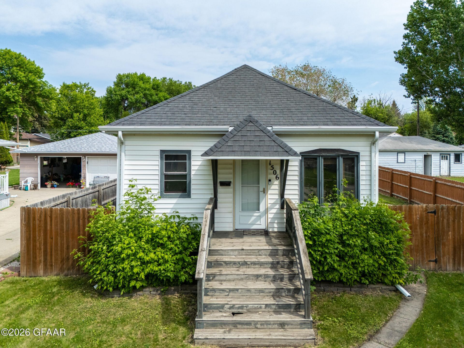 1506 8TH Avenue S primary photo