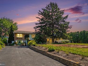 33 WILLIAMS STREET , HALIFAX, PA 17032