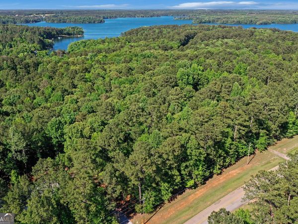 13 Harbor Drive, Eatonton, GA 31024