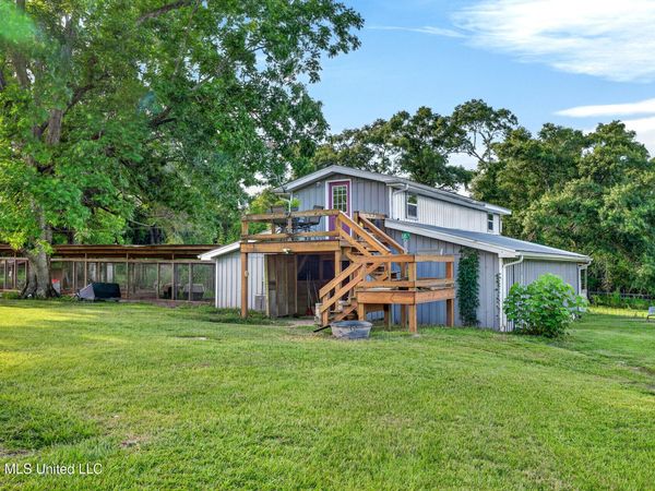 467a Thomas School Road, Lumberton, MS 39455