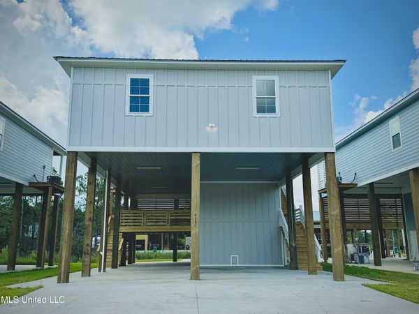4167 Nineteenth Street, Bay Saint Louis, MS 39520