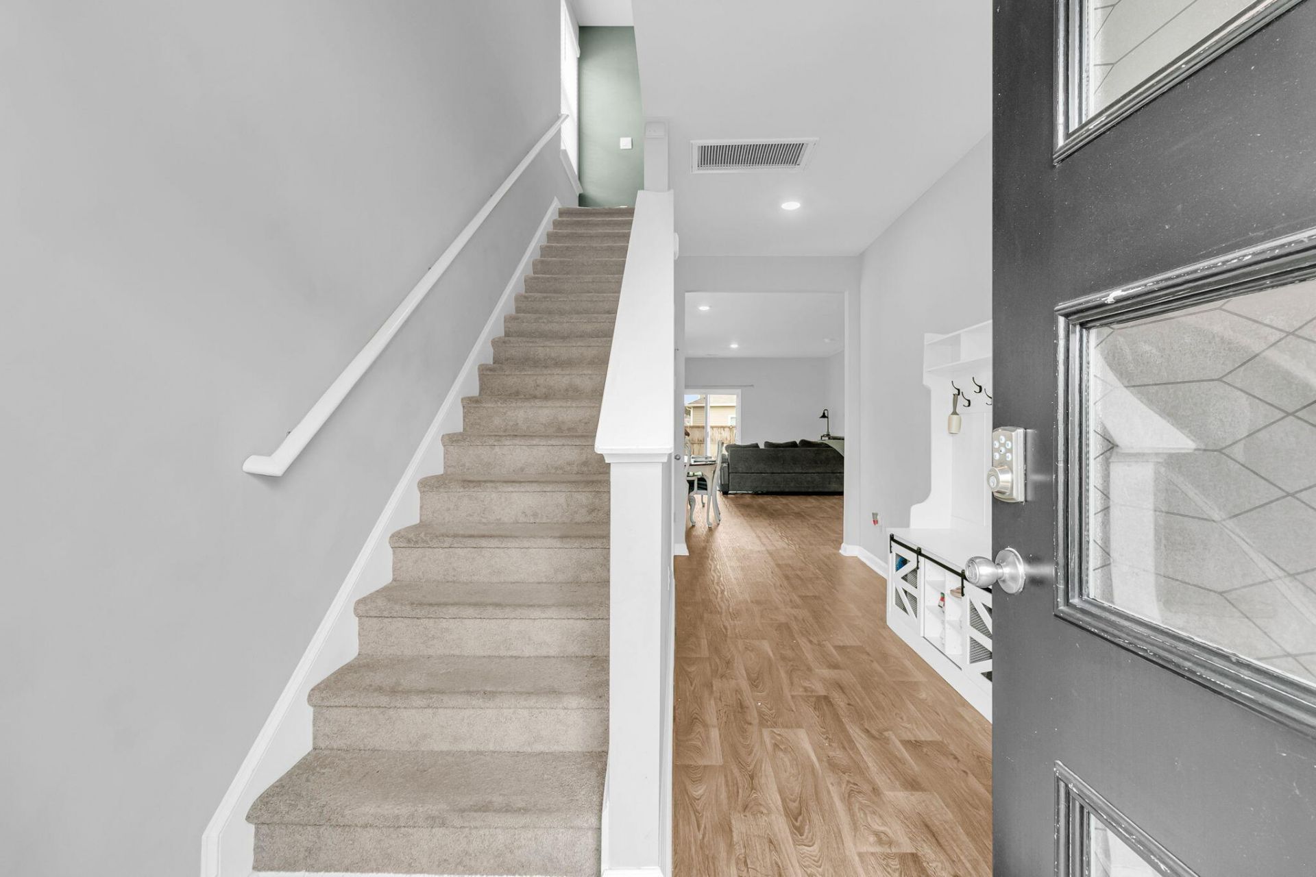 301 Black Birch Drive Photo 4