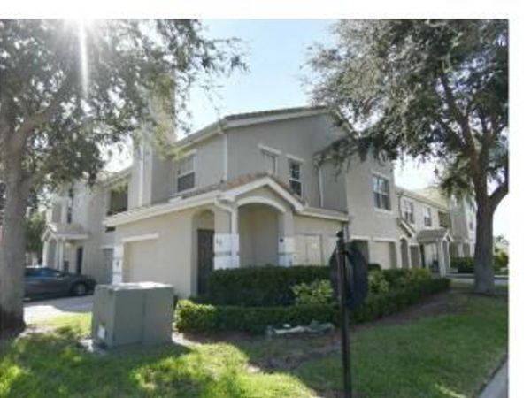 146 SW Peacock Boulevard, Unit 24, Port St. Lucie, FL 34986