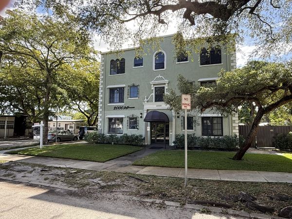 2000 Jefferson Street, Unit 1, Hollywood, FL 33020