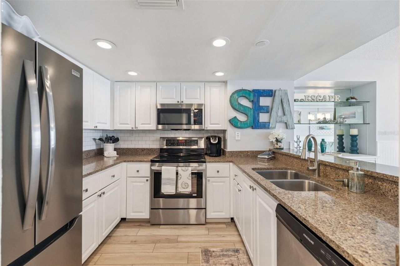 5207 S Atlantic Avenue, Unit 425, New Smyrna Beach, FL 32169 Photo